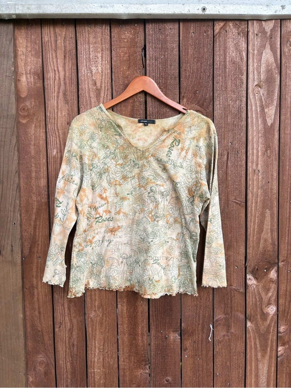 Vintage Y2K XCIT Moda Tie Dye Doodle Lettuce Hem Tee